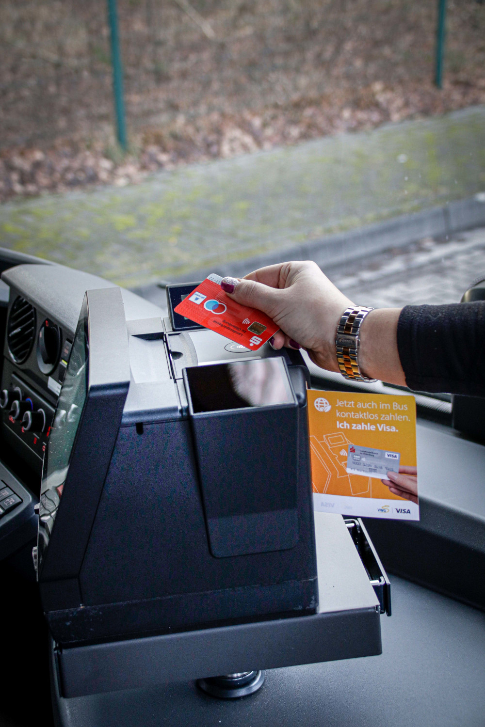Kontaktloses Bezahlen am PC-basierten Fahrscheindrucker EVENDpc3 Kontaktloses Bezahlen am PC-basierten Fahrscheindrucker EVENDpc3